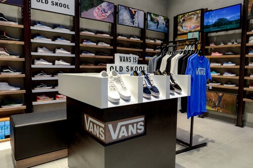 Siete zapatillas Vans rebajadas en El Corte Inglés que son un acierto seguro: llévatelas con un 30% de descuento