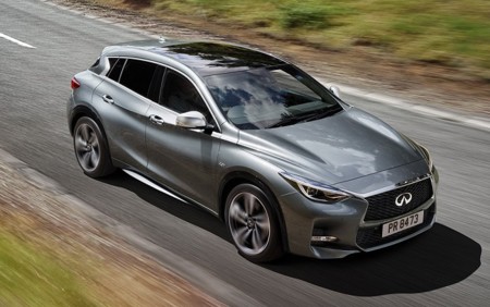 Infiniti Q30, el pequeño compacto que marca el inicio de una era en la marca japonesa