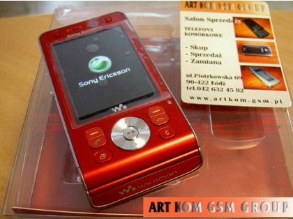 Sony Ericsson Shinobu