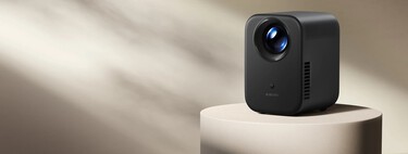 Xiaomi anuncia un proyector compacto y ligero para que tengamos un pantallón en cualquier habitación: con 120 pulgadas y Google TV