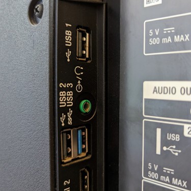 Quien tiene un puerto USB libre en su tele tiene un tesoro: cinco funciones poco conocidas pero que para mí son esenciales 