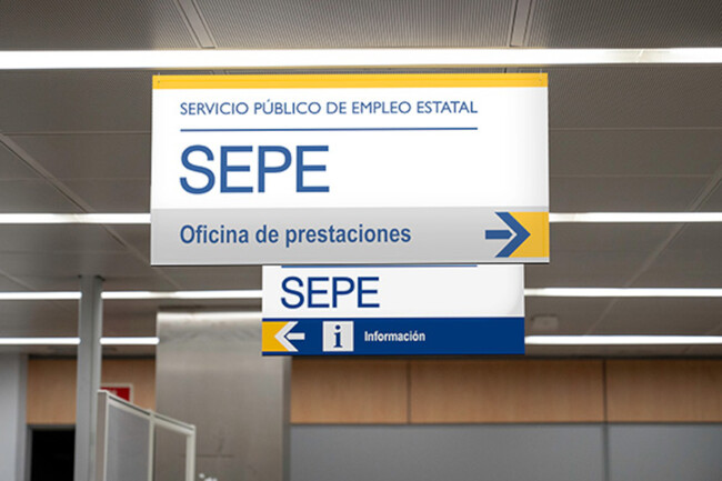 El SEPE rechaza conceder el subsidio para mayores de 52 años a los trabajadores que siguieron cotizando mediante un convenio especial si no están en situación legal de desempleo