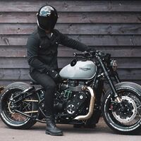 Esta scrambler es la Triumph Bobber más potente y rápida del mundo, tiene compresor y supera los 200 CV