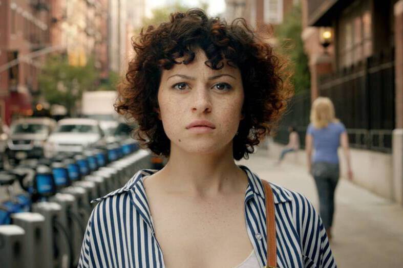 Esta comedia negra de misterio es una joya oculta con capítulos de 25 minutos que se reinventa en cada temporada