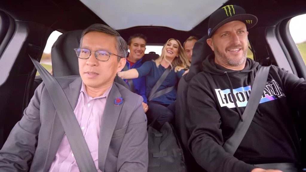 Video: Ken Block pone a prueba el Ford Mustang Mach-E en compañía de sus amigos