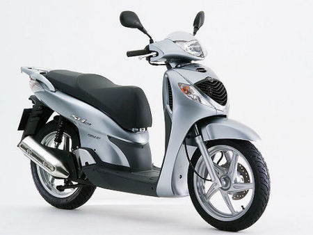 Las ventas de motocicletas y ciclomotores se desploman un 60% en enero 2009