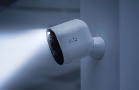 Arlo Ultra 3 Copia