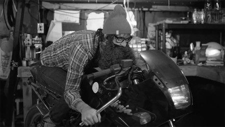 Entrevista con el preparador frustrado, el backflip de Márquez y los especiales de cómic y cine