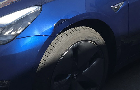 Tesla Model 3 Dent