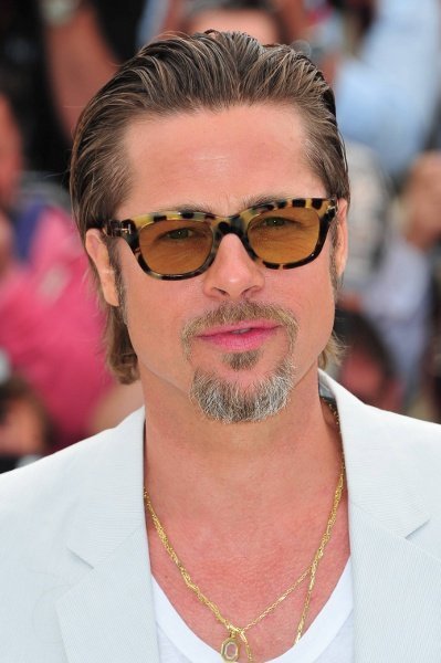 Brad Pitt apuesta por el blanco en Cannes