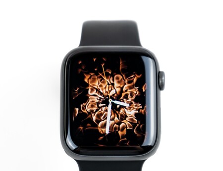 Apple lanza watchOS 7.0.2 con mejoras en la gestión de la batería