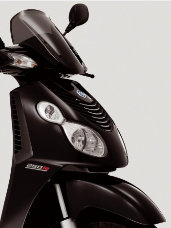 Piaggio Carnaby 250 ie