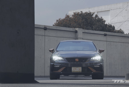 SEAT León CUPRA Special Edition, a prueba: cierre con broche de cobre a un modelo que vale oro