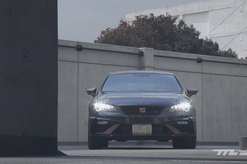 SEAT León CUPRA Special Edition, a prueba: cierre con broche de cobre a un modelo que vale oro