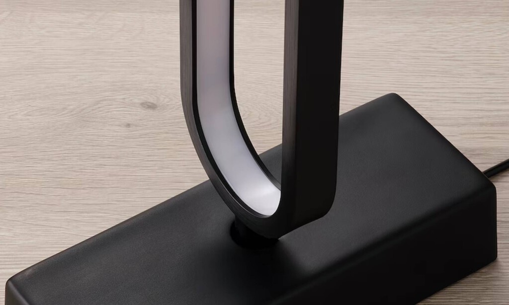 Compré esta lámpara en IKEA por su función. Pero lo que de verdad me enamoró es su diseño