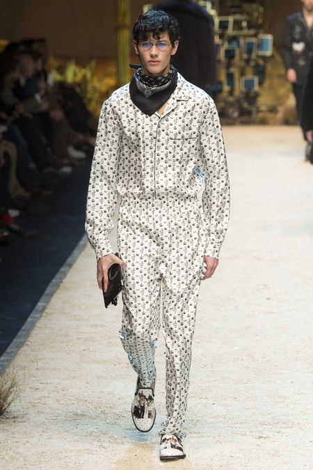 ¿Tu sueño es no quitarte la pijama los lunes? Ahora puedes ir al trabajo en ella y lucir trendy