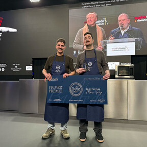 Sin menú degustación y a dúo: los mejores cocineros revelación de 2026 trabajan en una taberna de Zarauz 