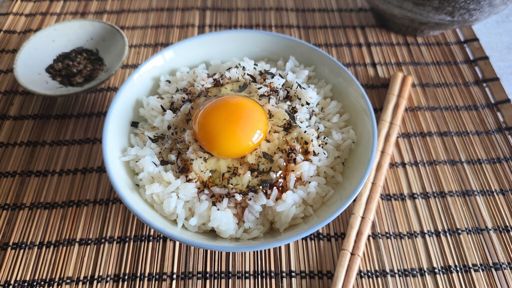 Tamago kake gohan, el desayuno favorito de Japón se hace solo con arroz y huevo