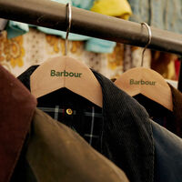 Descuento del 60% para la chaqueta acolchada Barbour que mejor nos protege del frío en invierno  