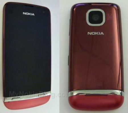 Nokia 311 y 305, teléfonos táctiles con S40 y sabor Swipe