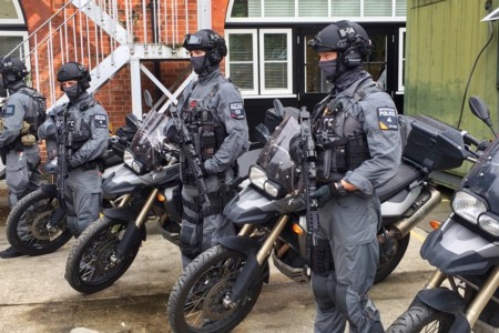 El último arma contra el terrorismo: un grupo de operaciones especiales montado en BMW F 800 GS