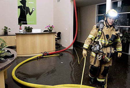 Incendio en los cuarteles generales de Apple en California