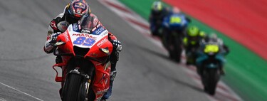 ¡Histórico! Jorge Martín bate a Joan Mir para ganar su primera carrera de MotoGP y accidente de Dani Pedrosa