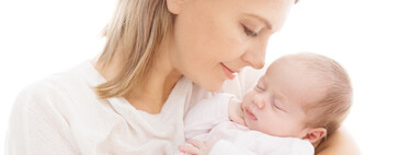 Vivir un postparto en plena pandemia puede resultar muy duro: nueve consejos que te ayudarán a sobrellevarlo mejor