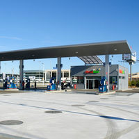 Las gasolineras tienen seis meses más para instalar puntos de recarga de 50 kW para coches eléctricos