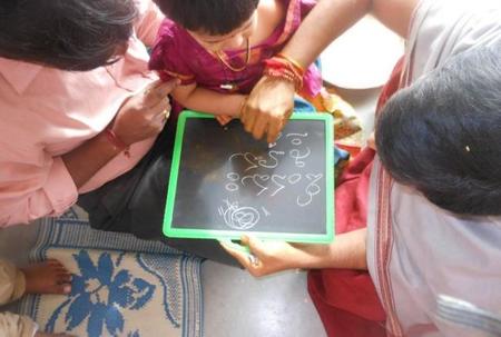 Ofrenda dioses colegio