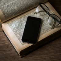 He reconvertido mi viejo móvil es un libro electrónico y no puedo estar más contento con el resultado 