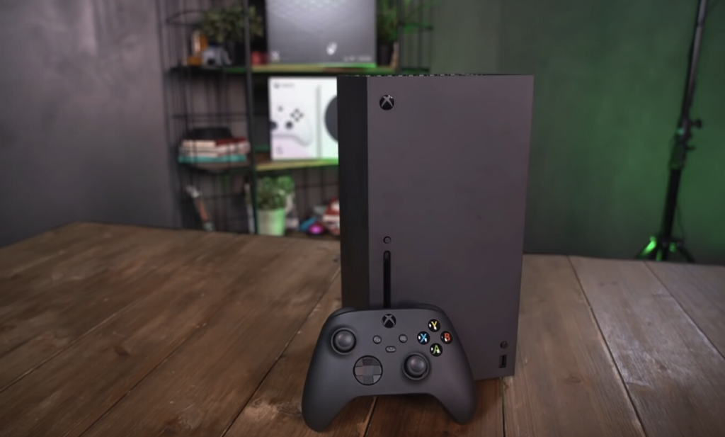 Si esta Navidad te han regalado una Xbox, estos son los 5 periféricos que debes tener en cuenta 