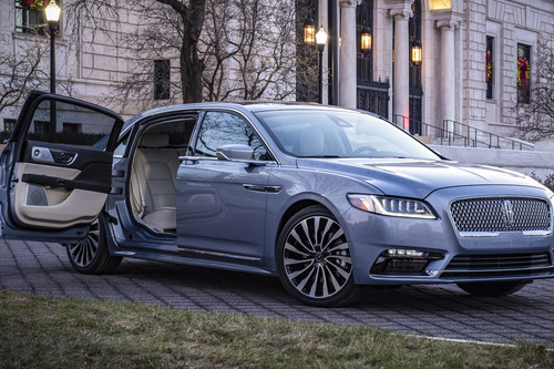 Lincoln Continental Coach Door Edition, sólo existirán 80 y tendrán puertas traseras de apertura inversa