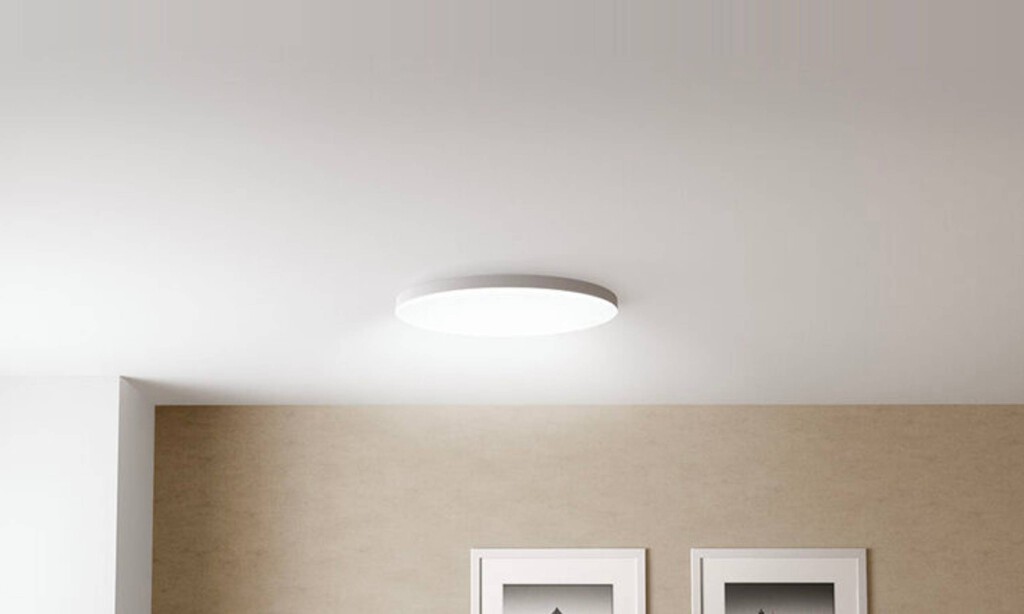 Xiaomi tiene este plafón LED inteligente que te permite regular el brillo y temperatura de la luz de tu habitación 