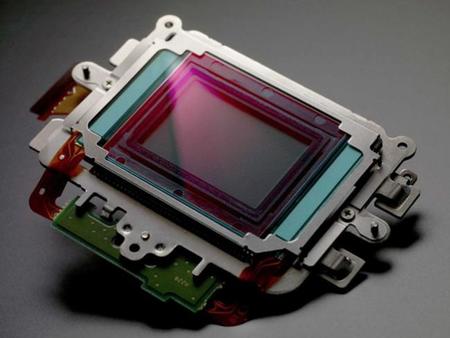 Una nueva patente de Canon describe un sensor multicapa dotado de una película antirreflejos