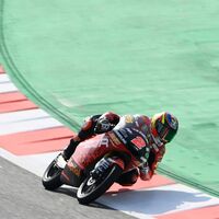 Gabriel Rodrigo domina el viernes de Moto3 ante un público que ha vuelto a las gradas de Barcelona-Catalunya