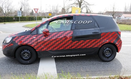 Opel Meriva 2010 fotos espía