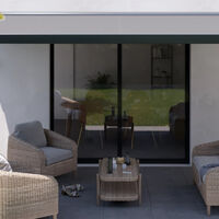 Aprovecha esta rebaja en Leroy Merlin y haz tu terraza más cómoda en plena ola de calor con este toldo motorizado