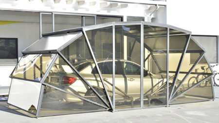 Con esta plaza de garaje luces coche y casa a la vez