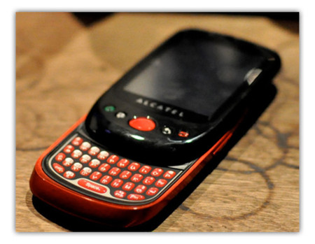 Alcatel OT-980, las formas de la Palm Pre en Android