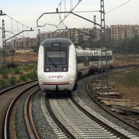 Hace 150 años, España decidió que tendría un ancho de vía único en el mundo: Iryo y Ouigo creen ahora que les perjudica