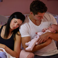 ¿Cuántas horas de sueño hemos perdido desde que somos padres? Una calculadora nos lo dice