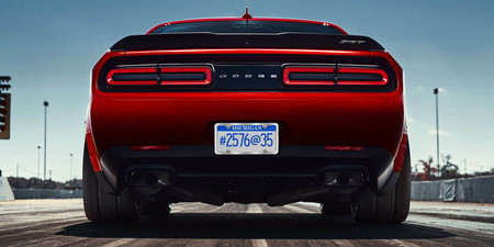 ¿Qué demonios significa 2576@35 en el Dodge Challenger SRT Demon? Seis teorías y todavía no tenemos ni idea