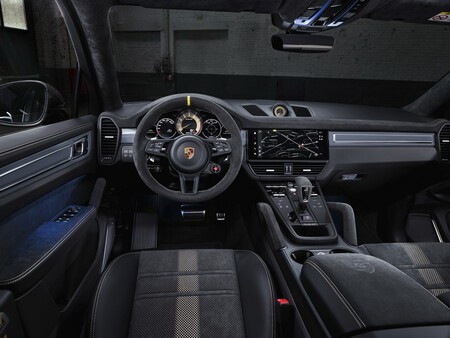 Porsche Cayenne Turbo GT 10