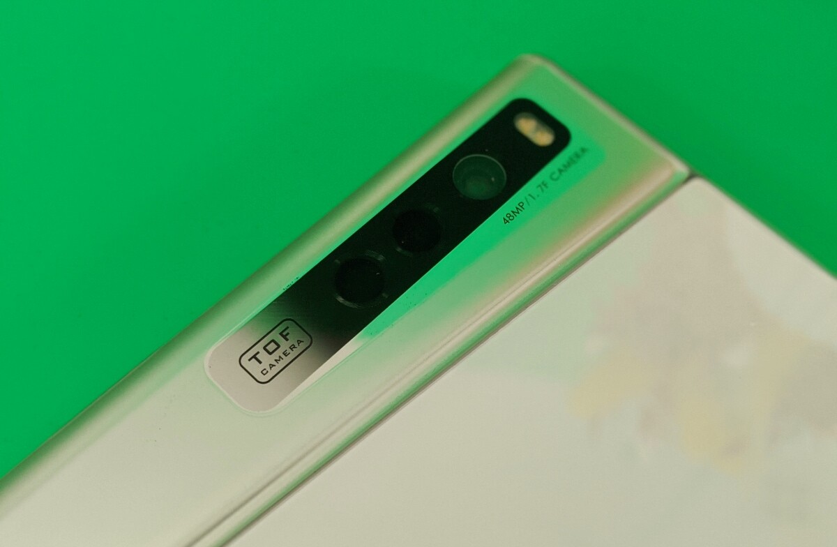 OPPO X 2021, opiniones tras primera toma de contacto. Vídeo y fotos.