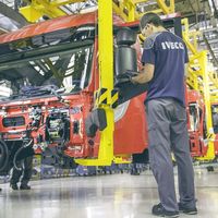 Primeras consecuencias del coronavirus en la fabricación de coches: 60.000 puestos de trabajo en el aire y 2 millones de empleos afectados