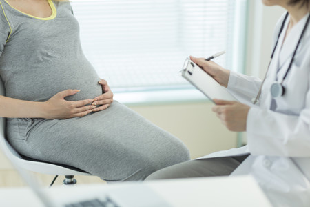 Embarazadas y coronavirus: ¿debo seguir acudiendo a las citas prenatales de control del embarazo?