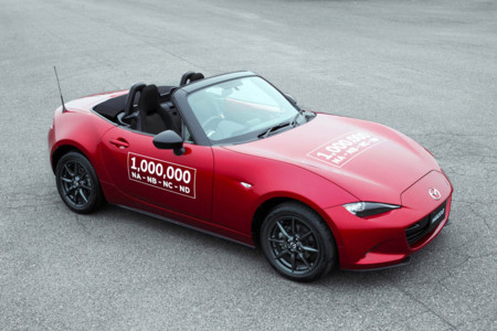 El Mazda MX-5 nunca ha dejado de gustarnos: ya van un millón de unidades fabricadas