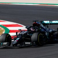 Lewis Hamilton da otro golpe de autoridad en Portimao haciendo la pole position en la última vuelta