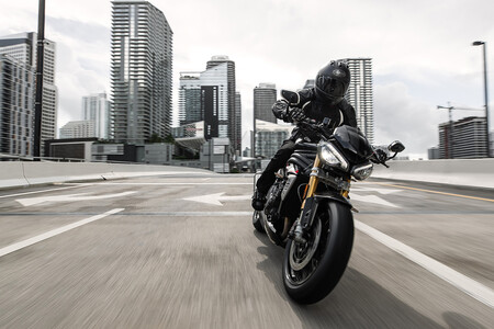 Triumph Speed Triple 1200 Rs